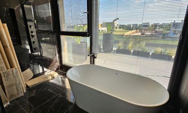 Casa en El Yacht Nordelta en venta