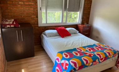 Espectacular casa de 4 dormitorios a la venta en Ibarlucea