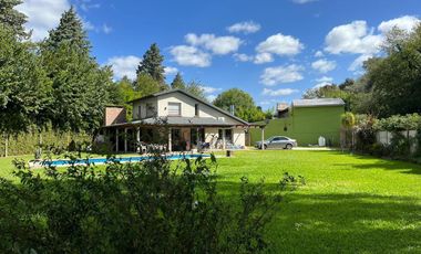 Espectacular casa de 4 dormitorios a la venta en Ibarlucea