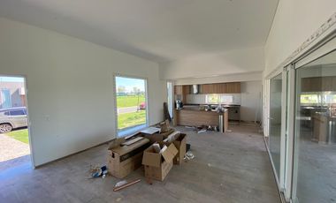 Casa Casa de 5 amb en el Barrio San Simón Canning