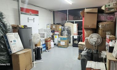 BODEGA COMERCIAL CON OFICINAS AVE. INDUSTRIAS