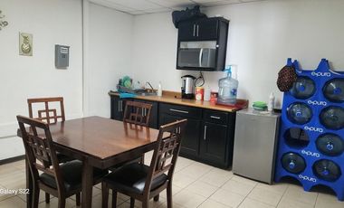 BODEGA COMERCIAL CON OFICINAS AVE. INDUSTRIAS