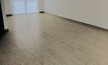 SE VENDE  BONITA CASA  EN COLINA ESMERALDA