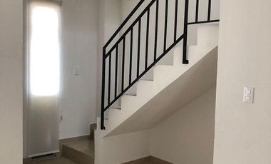 SE VENDE  BONITA CASA  EN COLINA ESMERALDA