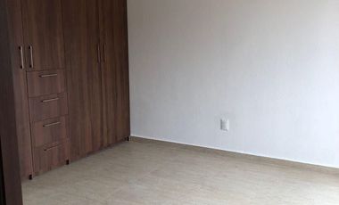 SE VENDE  BONITA CASA  EN COLINA ESMERALDA