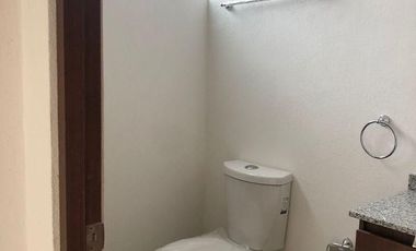 SE VENDE  BONITA CASA  EN COLINA ESMERALDA