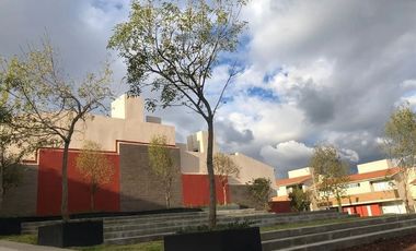 SE VENDE  BONITA CASA  EN COLINA ESMERALDA
