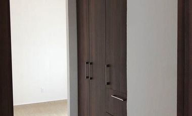 SE VENDE  BONITA CASA  EN COLINA ESMERALDA