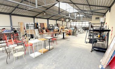 DEPOSITO INDUSTRIA GALPON ZONA INDUSTRIAL  DE MARTINEZ PRIMER PISO POR ESCALERA