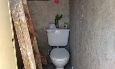 Propiedad con 2 viviendas y un departamento   en venta en G Catan