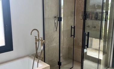 Casa 4 Dormitorios en Pilará Barrio La Calesa Alquiler Temporario Temporada 2025