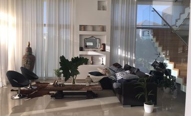 Casa en Los Lagos Alquiler Febrero 2024