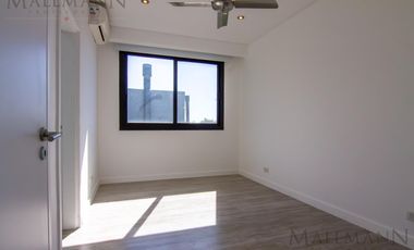 Casa en Venta 4 Dorms en Suite sobre la laguna con pileta en Pilará