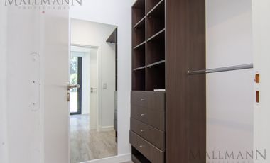 Casa en Venta 4 Dorms en Suite sobre la laguna con pileta en Pilará