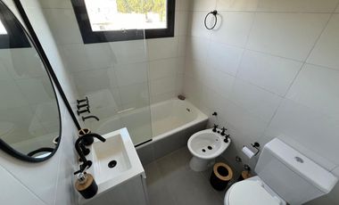 CASA, VENTA, COSTA ESMERALDA, SENDEROS IV, LOTE AL 200, 5 AMBIENTES