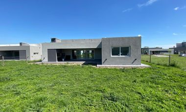 Casa en Barrio San Simón, Canning