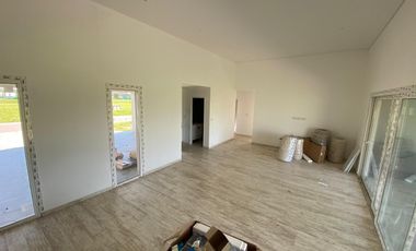 Casa en Barrio San Simón, Canning