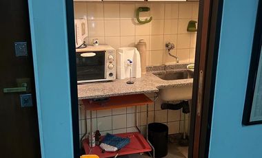 Oficina en primer piso por escelara en excelente ubicación