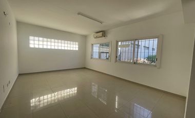 Oficina - Las Lomas-Golf