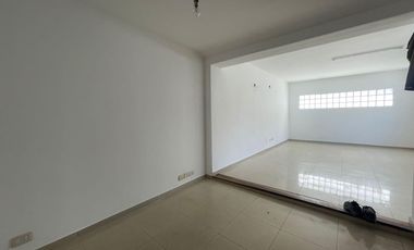 Oficina - Las Lomas-Golf