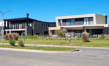 VENTA, CASA, GREENVILLE POLO & RESORTE, VILLA 8