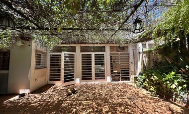 Casa en venta 4 dormitorios con piscina Fisherton-Rosario