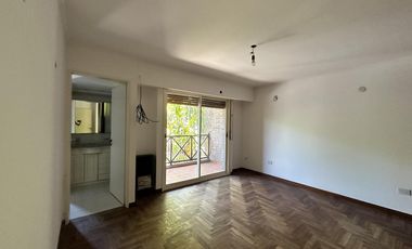 Casa en venta 4 dormitorios con piscina Fisherton-Rosario