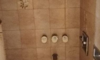 Casa a reciclar lote Wilde centro ideal inversor