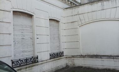 Casa a reciclar lote Wilde centro ideal inversor