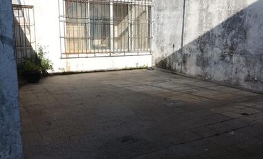 Casa a reciclar lote Wilde centro ideal inversor