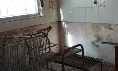 Casa a reciclar lote Wilde centro ideal inversor