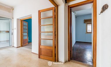 Casa de 2 dormitorios con Patio, Quincho y Cochera