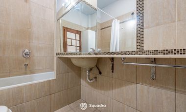 Casa de 2 dormitorios con Patio, Quincho y Cochera