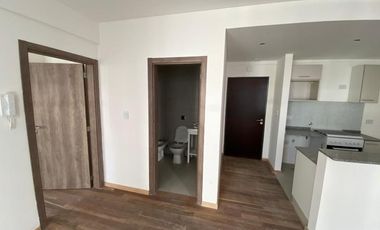 Departamento a estrenar a mts de la estacion de Temperley!