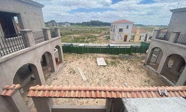 VENTA CASA LA PROVIDENCIA PUEBLO MEDITERRANEO