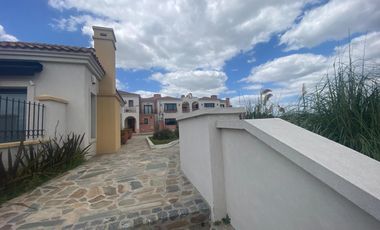 VENTA CASA LA PROVIDENCIA PUEBLO MEDITERRANEO
