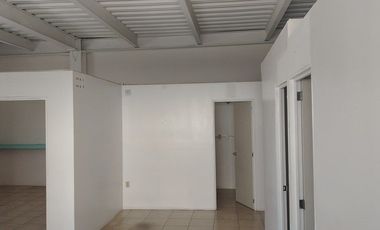 LOCAL EN RENTA EN JURIQUILLA