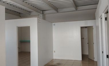 LOCAL EN RENTA EN JURIQUILLA