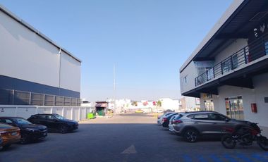 LOCAL EN RENTA EN JURIQUILLA