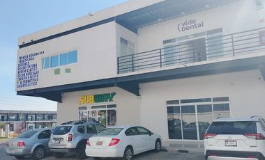 LOCAL EN RENTA EN JURIQUILLA