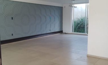 Casa en Venta en Capultitlán, Toluca – Excelente Ubicación cerca de Av. Las Torr