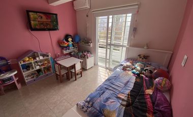 Departamento de 3 ambientes con cochera