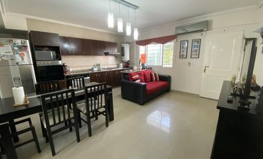 Departamento de 3 ambientes con cochera