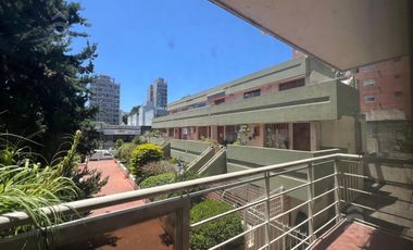 Departamento en Alquiler en Villa Ballester- 3 ambientes Amplios.