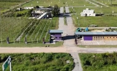 Terreno en  venta en Barrio Cerrado