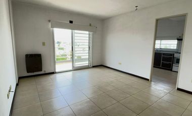 Alquiler de departamento de dos ambientes-Moron