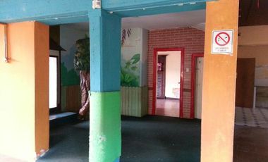 Local con vivienda en excelente ubicacion!