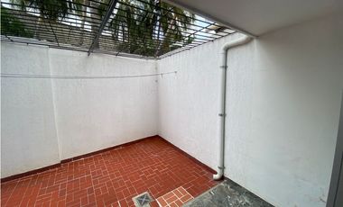 SE ARRIENDA CASA AMOBLADA CERCA DE LA PLAYA, RODADERO