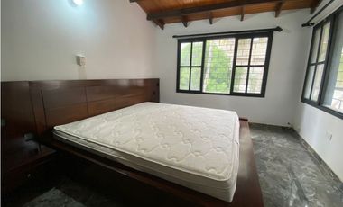 SE ARRIENDA CASA AMOBLADA CERCA DE LA PLAYA, RODADERO