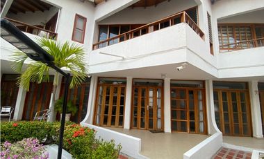 SE ARRIENDA CASA AMOBLADA CERCA DE LA PLAYA, RODADERO